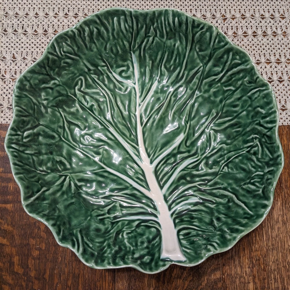 Bordello Pinheiro cabbage ware large serving bowl